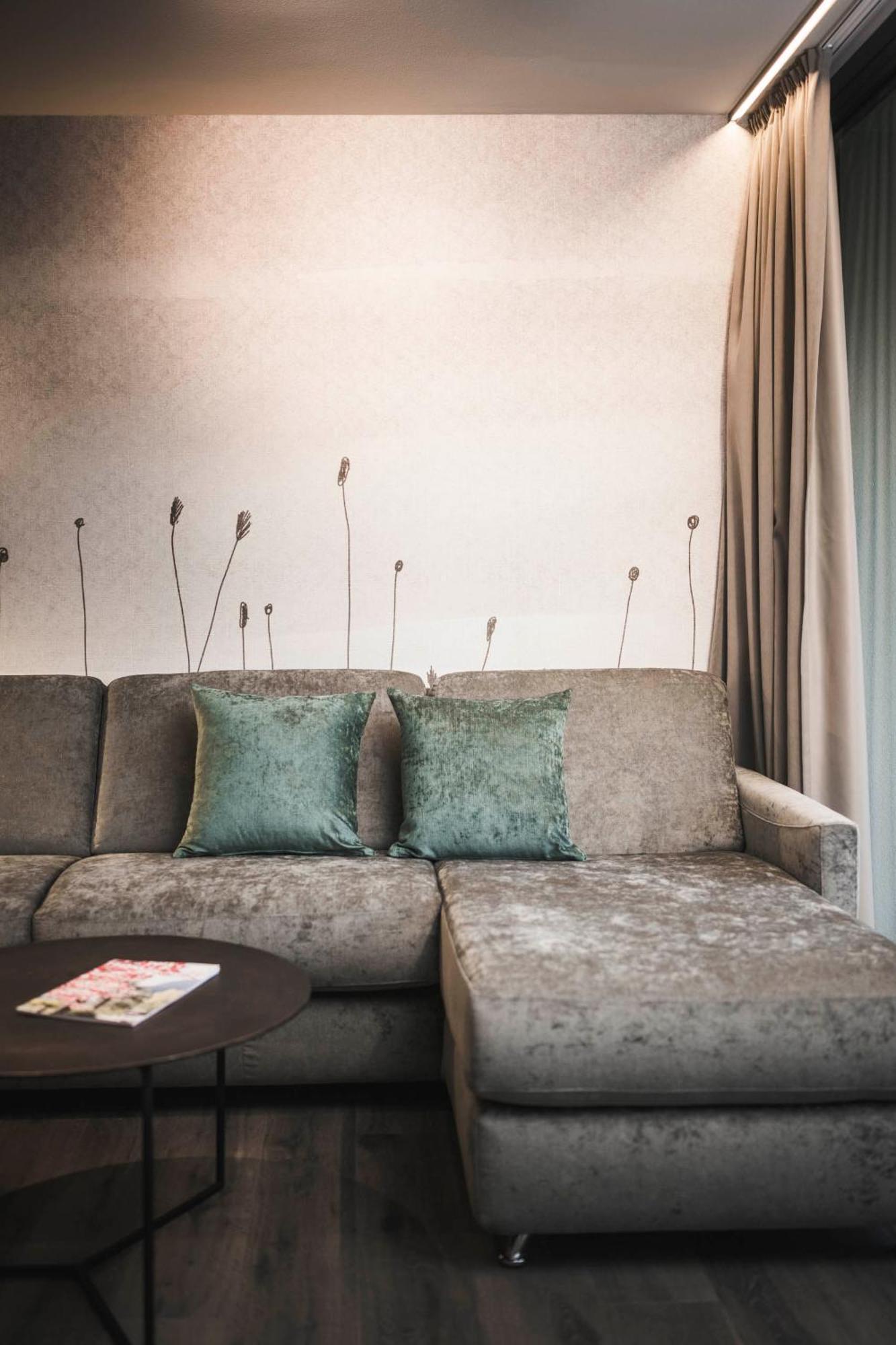 Somvita Suites تيرولو المظهر الخارجي الصورة
